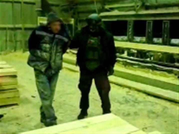 В Костромской области при содействии СОБР Росгвардии задержан подозреваемый в склонении несовершеннолетних к потреблению наркотиков