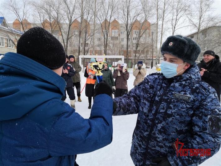 Росгвардейцы организовали «Зарницу» для подшефных гимназистов  (видео)
