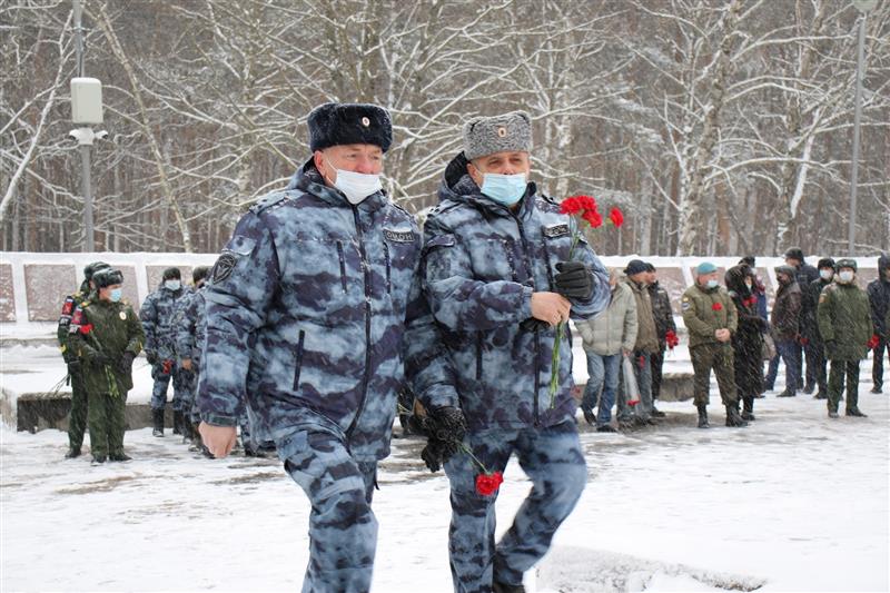 На Северном Кавказе Росгвардия приняла участие в мероприятиях, посвященных Дню памяти воинов-интернационалистов