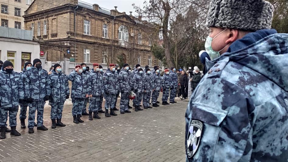 В Крыму росгвардейцы открыли памятники погибшим коллегам
