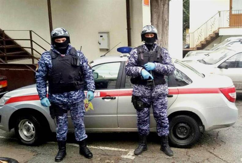 В Крыму и Севастополе сотрудники Росгвардии задержали подозреваемых в ряде правонарушений