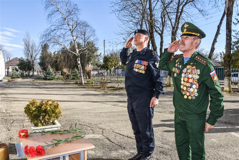 Офицер Росгвардии рассказал школьникам о войне в Афганистане