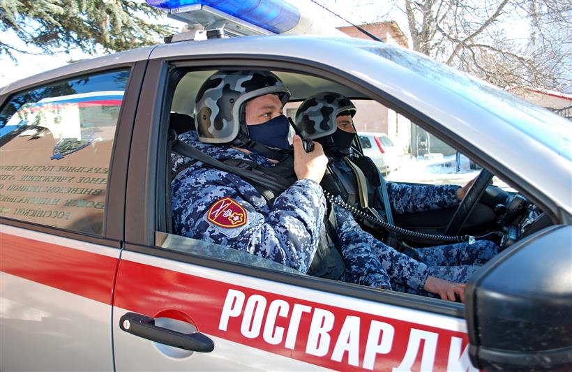 Росгвардейцы помогли сотрудникам ДПС задержать нетрезвого лихача в Крыму