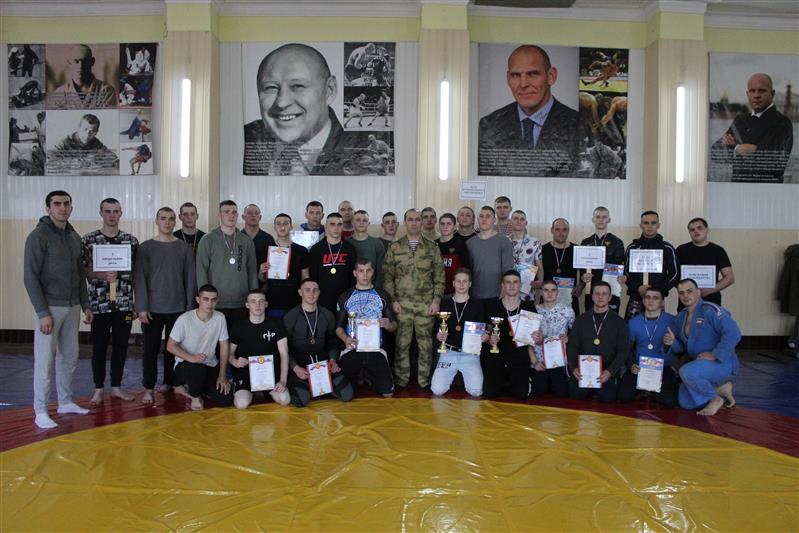 В севастопольском специальном моторизованном полку Росгвардии прошло первенство по дзюдо