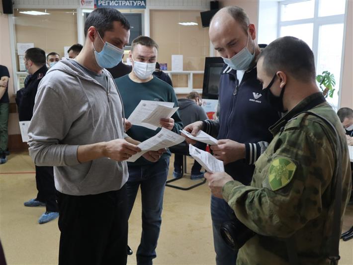 В Томской области представители Росгвардии пополнили банк крови