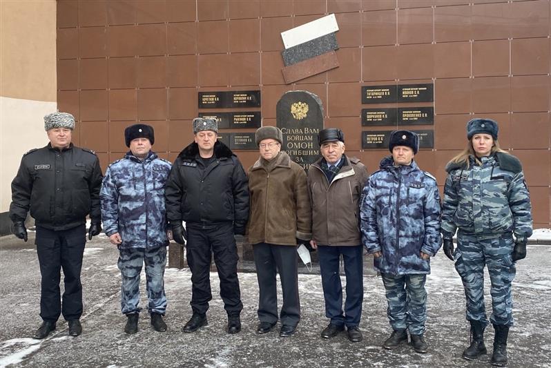 В петербургском ОМОН поздравили ветеранов отряда с памятной датой