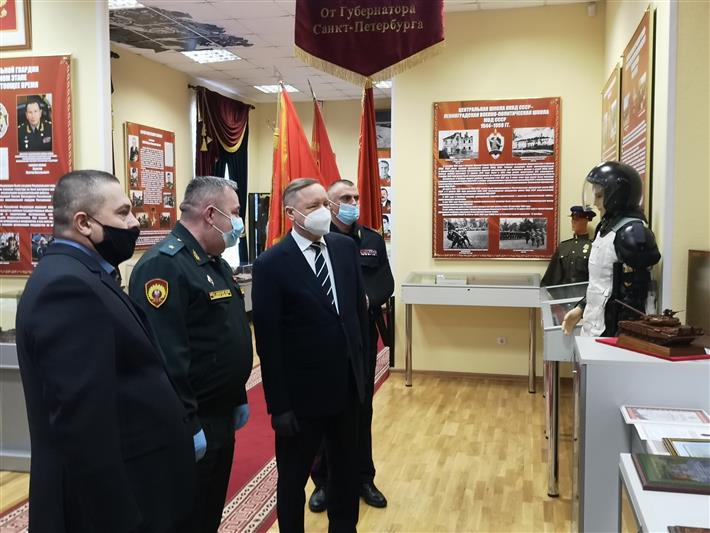 Губернатор Санкт-Петербурга посетил  военный институт войск национальной гвардии РФ