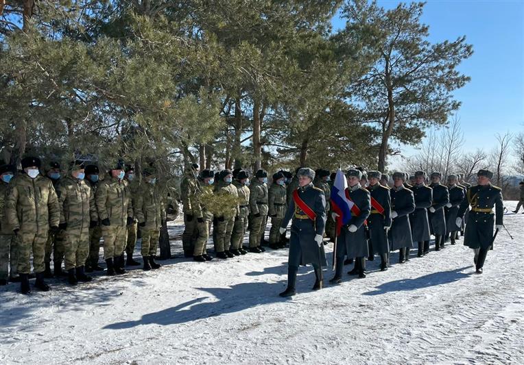 Росгвардейцы приняли участие в патриотической акции «Выстрел памяти» на Мамаевом кургане