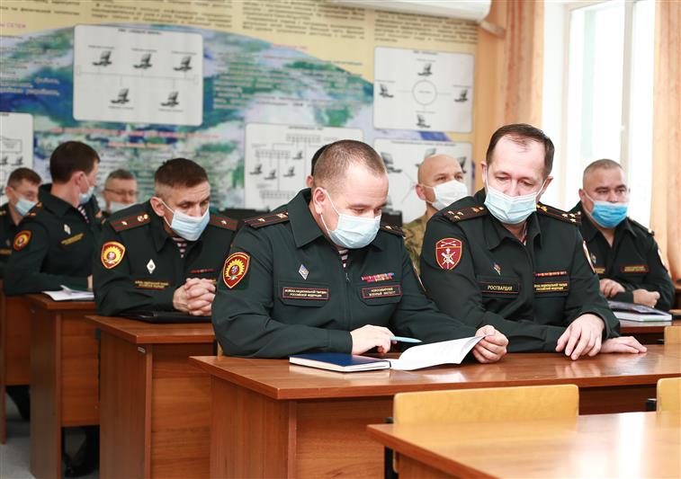 В Новосибирском военном институте Росгвардии состоялась научная конференция, посвященная 210-летию войск правопорядка