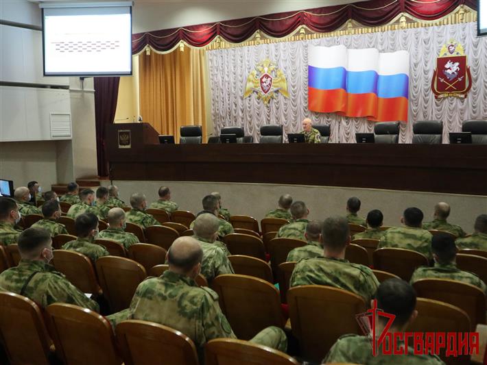 В Уральском округе Росгвардии стартовали сборы кандидатов на поступление в военные академии и университеты Минобороны