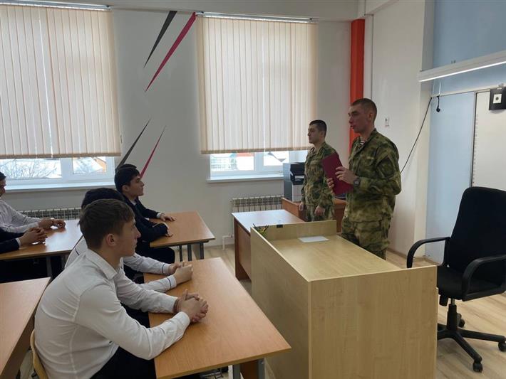 Грозненское соединение Росгвардии продолжает участие в «Неделе мужества»