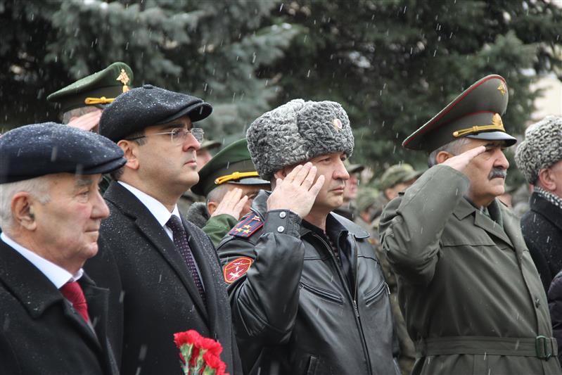 В Северной Осетии начальник территориального Управления Росгвардии поздравил курсантов с Днем Защитника Отечества