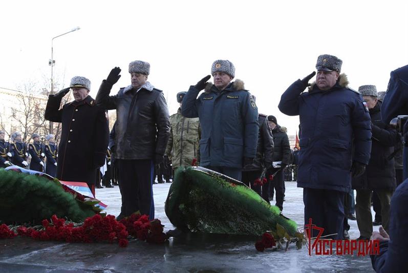 В городах Уральского округа росгвардейцы почтили память павших воинов-интернационалистов