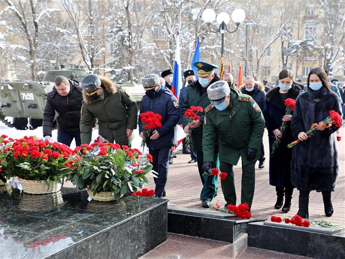 Росгвардейцы Южного округа почтили память воинов-интернационалистов