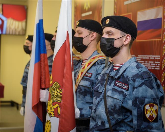 Губернатор Мурманской области поздравил с наступающим Днём защитника Отечества личный состав тероргана Росгвардии