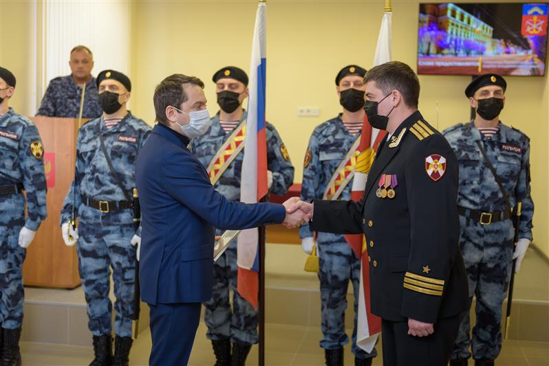 Губернатор Мурманской области поздравил с наступающим Днём защитника Отечества личный состав тероргана Росгвардии