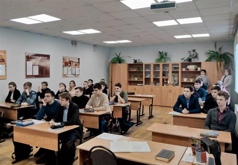 Воронежские росгвардейцы провели профориентационное мероприятие