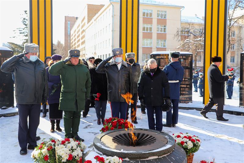 Росгвардейцы Центрального округа приняли участие в мероприятиях, приуроченных к 32-й годовщине вывода советских войск из Афганистана