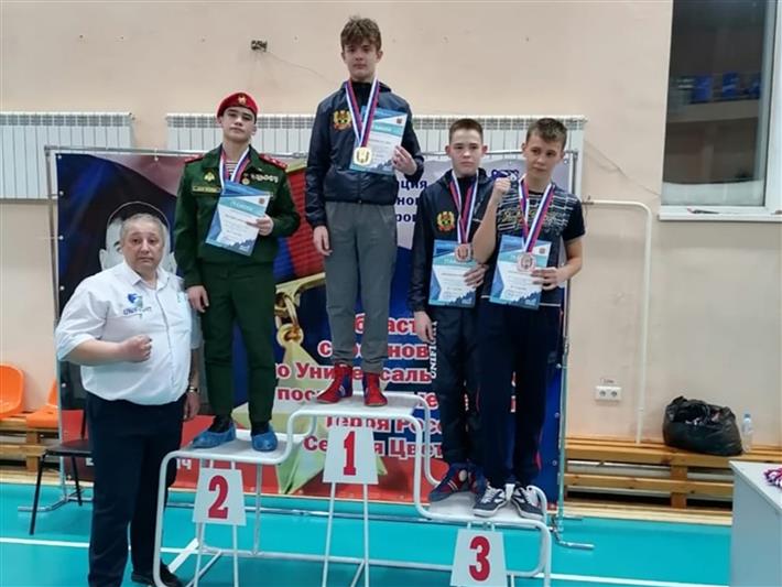В Кузбассе состоялся Чемпионат по универсальному бою, посвященный погибшему офицеру спецназа Росгвардии