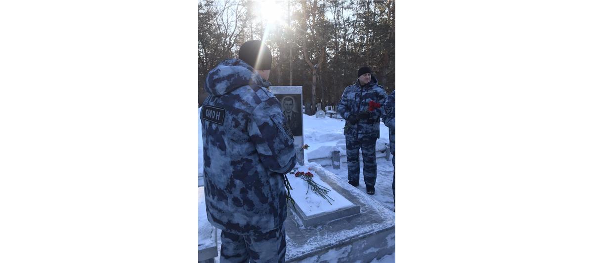 В Самарской области сотрудники и ветераны спецподразделений Росгвардии почтили память погибших коллег