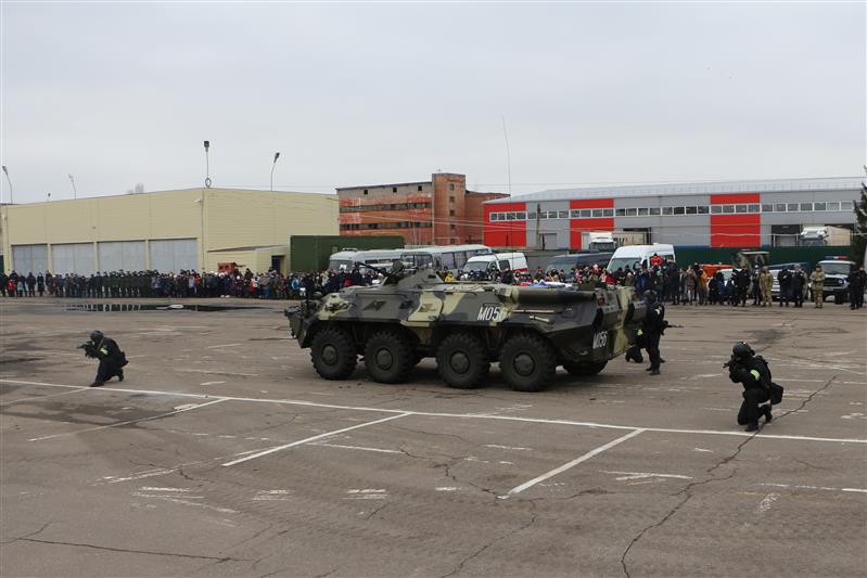 Росгвардия провела день открытых дверей в Курске