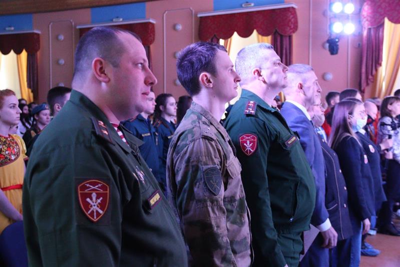 При поддержке Росгвардии в Магадане стартовала детская смена,посвященная 210-й годовщине создания войск правопорядка