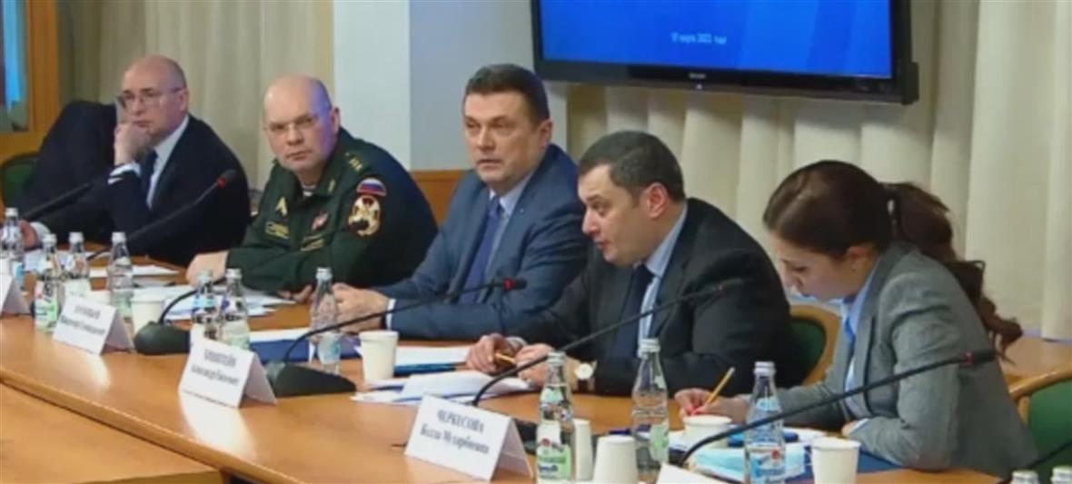 Статс-секретарь — заместитель директора Росгвардии генерал-полковник Олег Плохой принял участие в расширенном заседании Комитета ГД РФ по информационной политике, информационным технологиям и связи