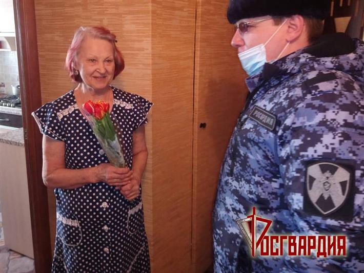 В Уральском округе Росгвардии проходят праздничные мероприятия, посвященные Международному женскому дню (фото, видео)