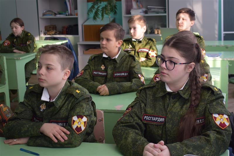 В школах Курской области прошла масштабная акция «Дни Росгвардии»