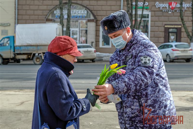 В Центральном округе Росгвардии прошли мероприятия, посвящённые Международному женскому дню (видео)