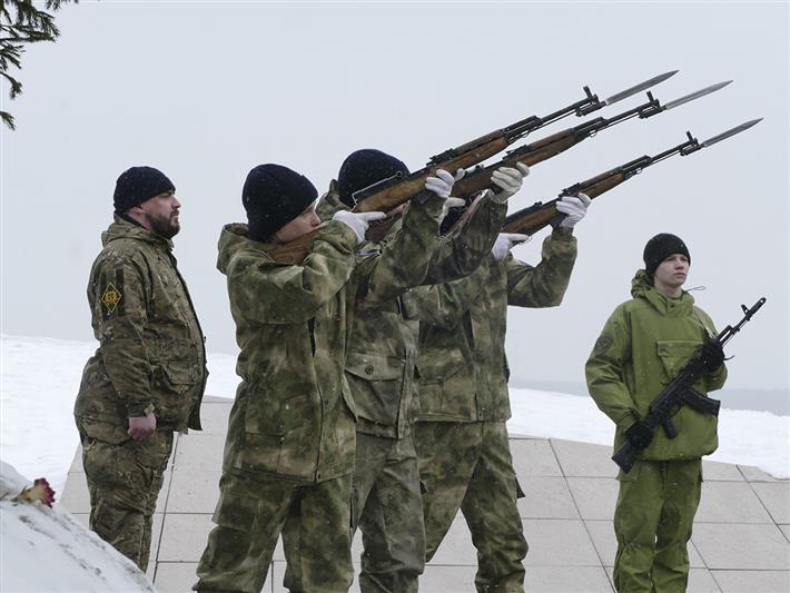 В Кузбассе почтили память погибших сотрудников и военнослужащих войск правопорядка