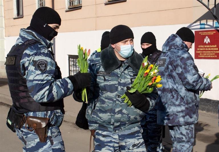 Мероприятия, посвященные Международному женскому дню, продолжаются в Северо-Западном округе Росгвардии 