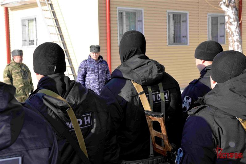 В Зауралье из служебной командировки вернулись сотрудники спецподразделений Росгвардии