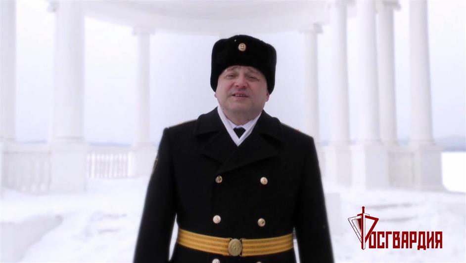 «Дарите женщинам стихи!» В преддверии 8 марта на Урале стартовал праздничный флешмоб от Росгвардии (видео)