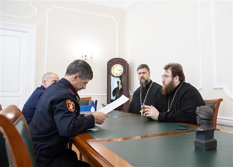 Глава Саратовской митрополии встретился с руководством территориального управления Росгвардии 