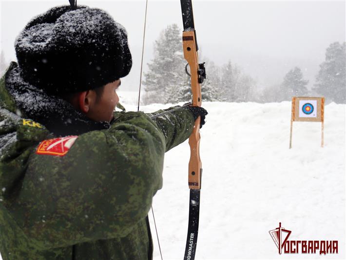 В Республике Алтай росгвардейцы провели мастер-класс для воспитанников школы-интерната 