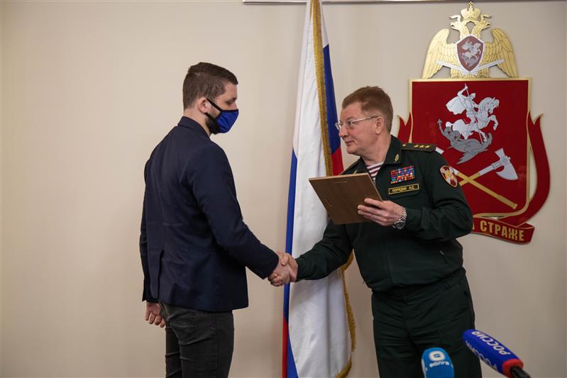 Командующий Приволжским округом Росгвардии провел брифинг для журналистов
