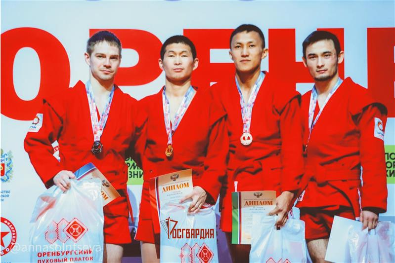 Военнослужащий Росгвардии из Красноярска стал Чемпионом России по самбо 2021 года