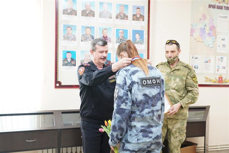 В Центральном округе Росгвардии прошли мероприятия, посвящённые Международному женскому дню (видео)