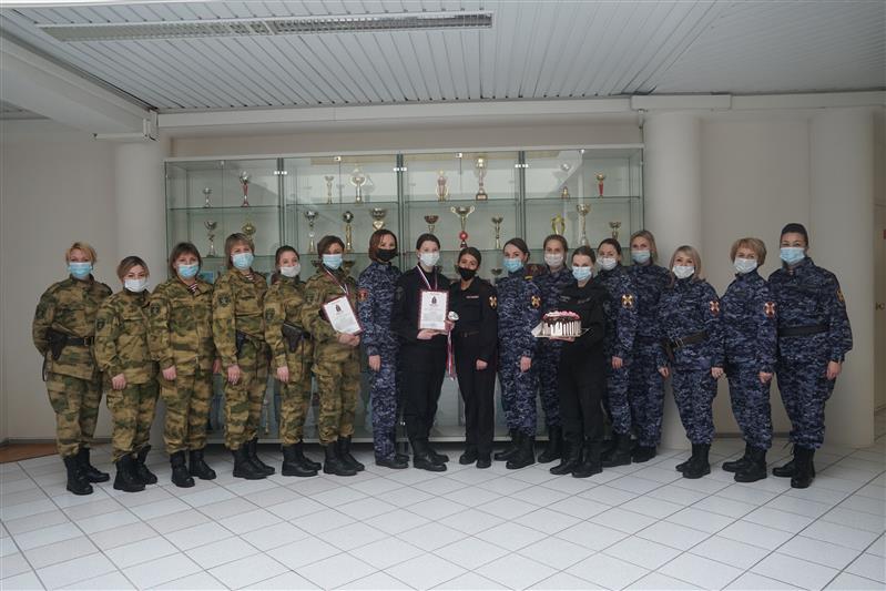 В Северо-Западном округе Росгвардии проходят мероприятия, посвященные Международному женскому дню
