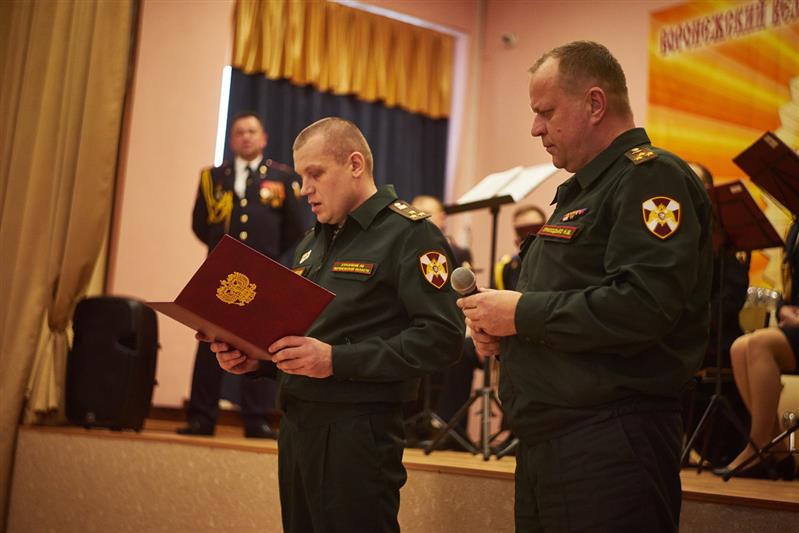 Военный оркестр Управления Росгвардии по Воронежской области дал концерт для воспитанников подшефного кадетского корпуса