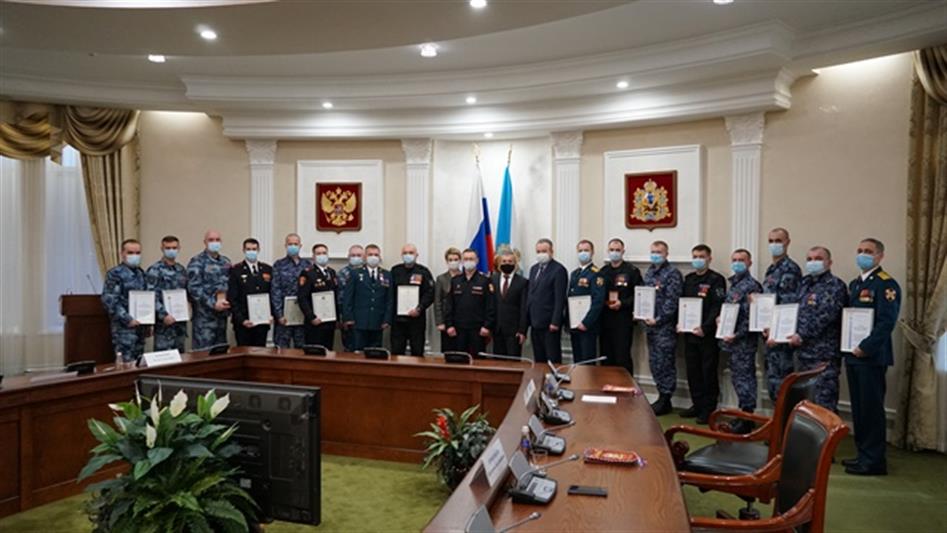 Росгвардейцы Северо-Западного округа продолжают участвовать в торжественных мероприятиях в честь 5-летнего юбилея Росгвардии