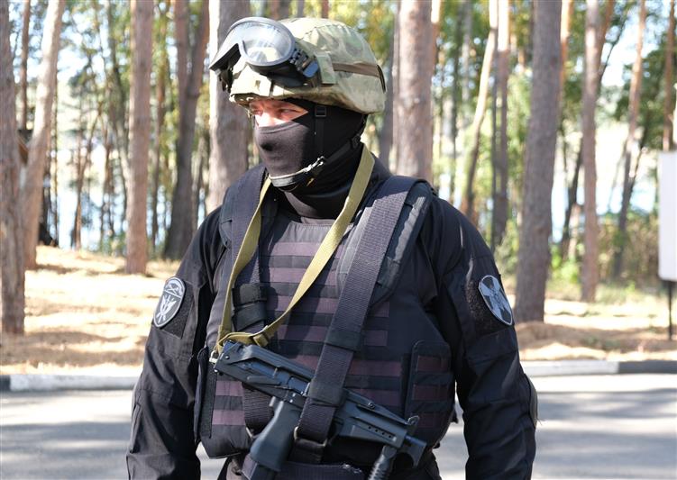 При поддержке спецназа Росгвардии в Белгородской области задержаны подозреваемые в краже 