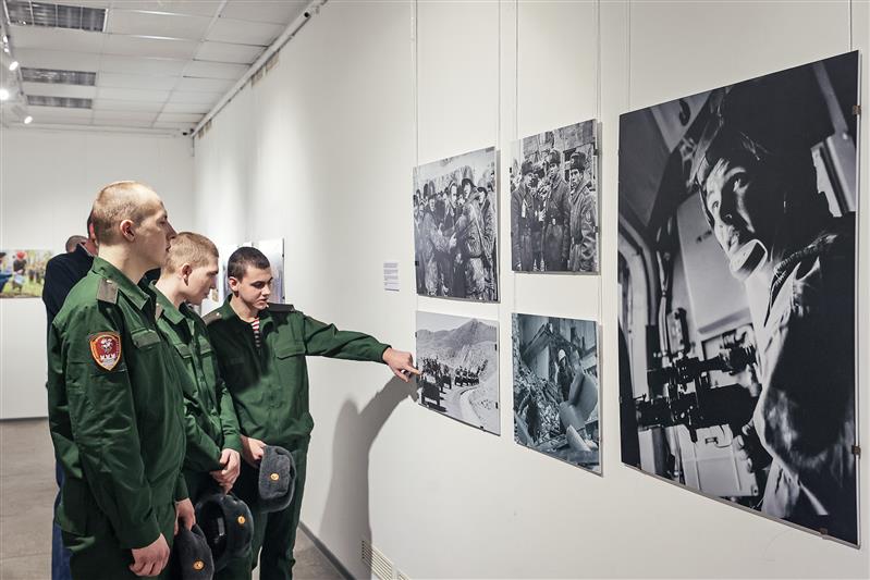 В Балашихе открылась фотовыставка, посвященная 210-летию со дня образования войск правопорядка