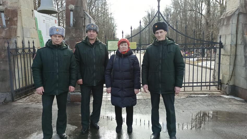 Офицеры Северо-Западного округа Росгвардии почтили память сослуживца, погибшего при исполнении воинского долга