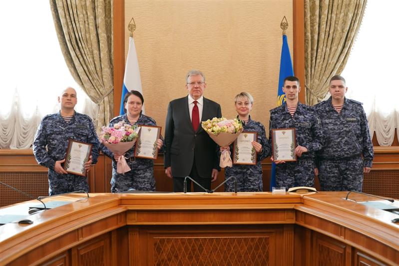 Председатель Счетной палаты Российской Федерации поздравил росгвардейцев с предстоящим профессиональным праздником  
