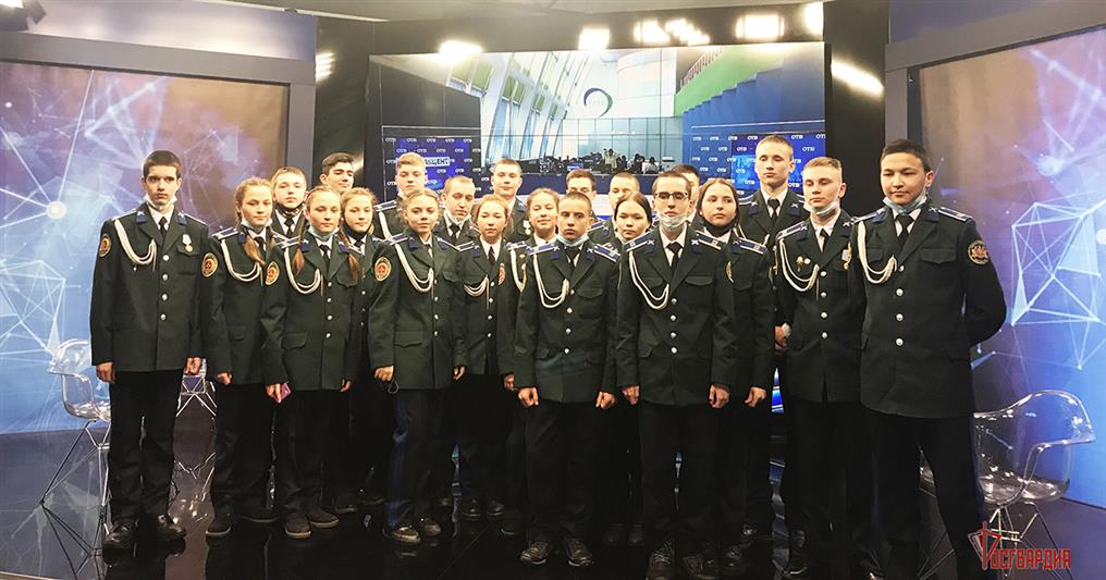В Екатеринбурге кадеты Росгвардии посетили «Областное телевидение»
