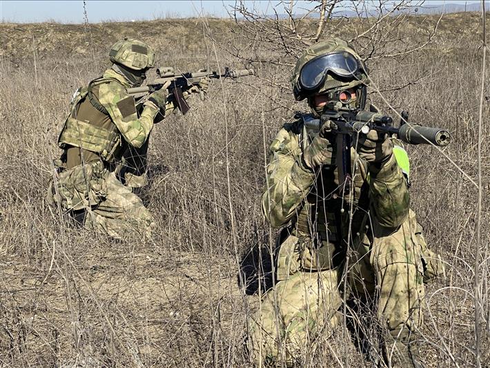 Военнослужащие подразделений специального назначения Росгвардии успешно прошли профессиональную проверку 