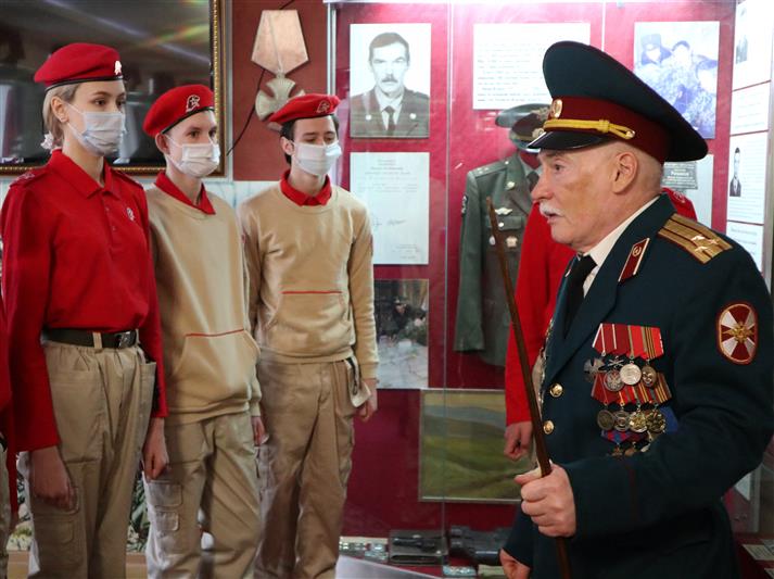 В батальоне Росгвардии прошел круглый стол для ростовских юнармейцев