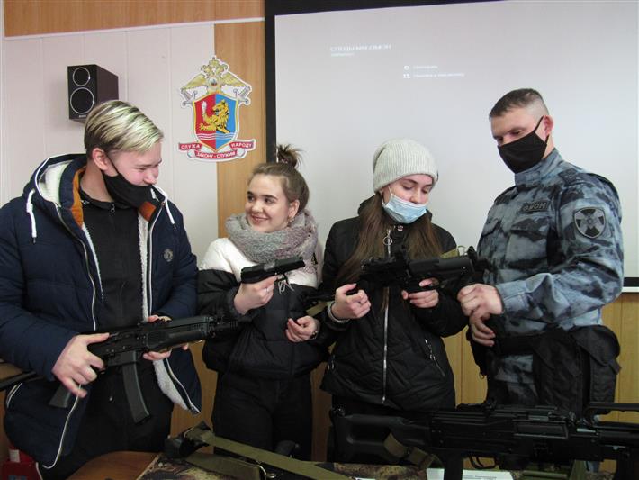 В ивановском ОМОН состоялся День открытых дверей 